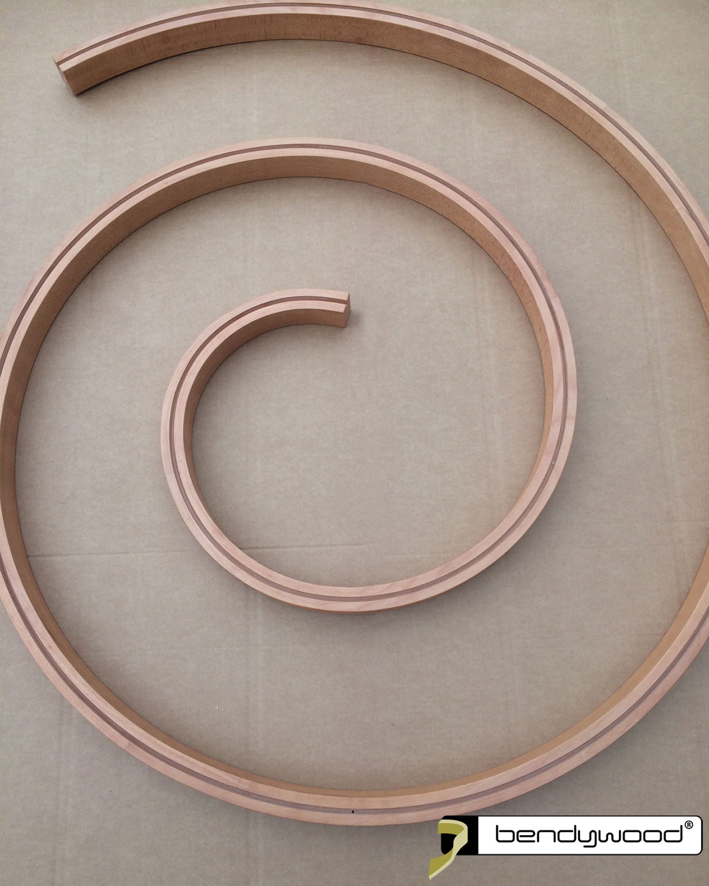 Dima per spirale ø1.000 mm per lampadario a luci LED in legno pieghevole Bendywood®.